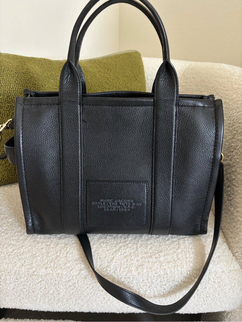 Marc Jacobs Black Pebbled Leather 'The Tote Bag' Satchel Size medium. - Picture 3 of 6